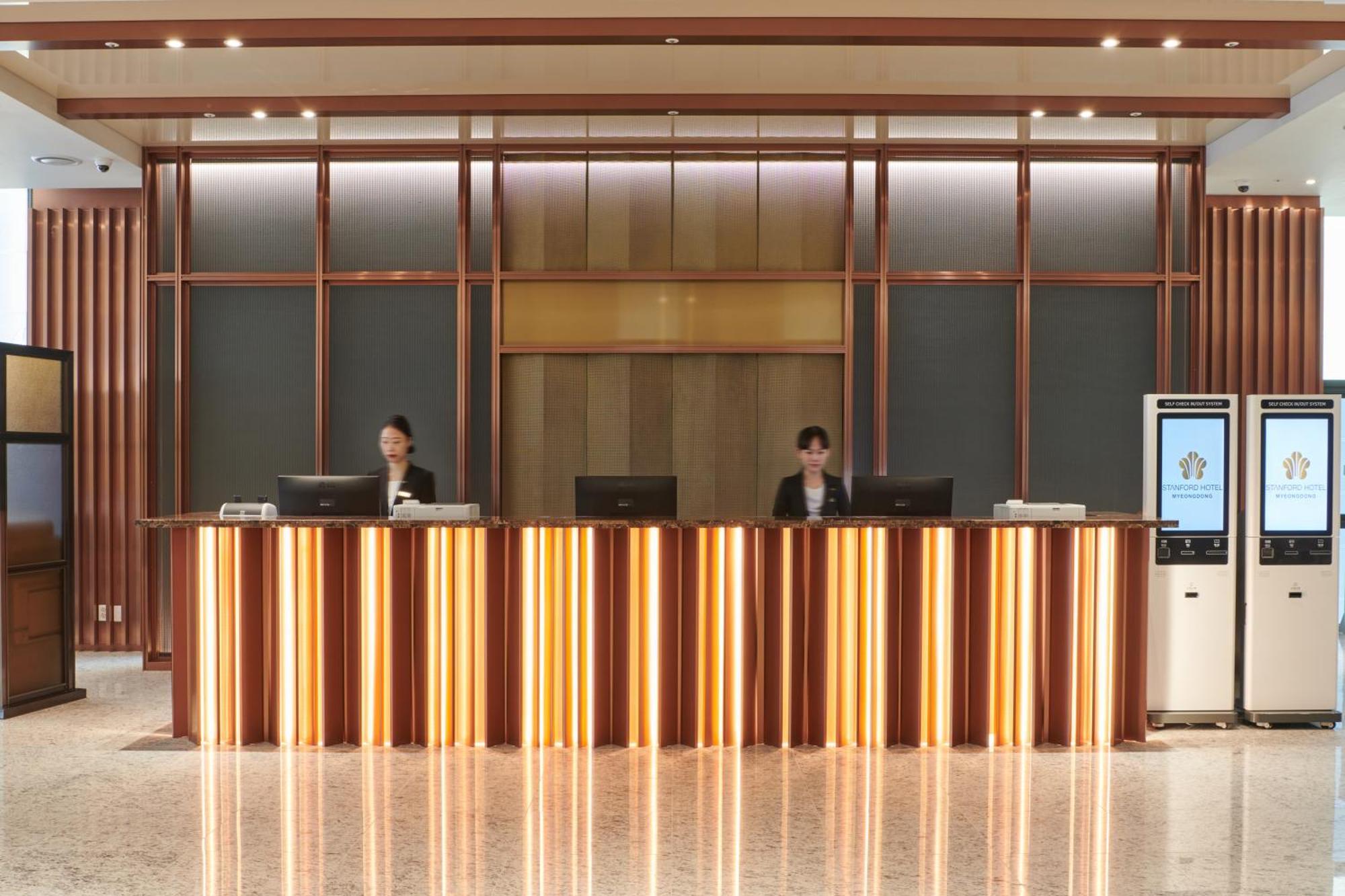 Stanford Hotel Myeongdong Сеул Екстер'єр фото