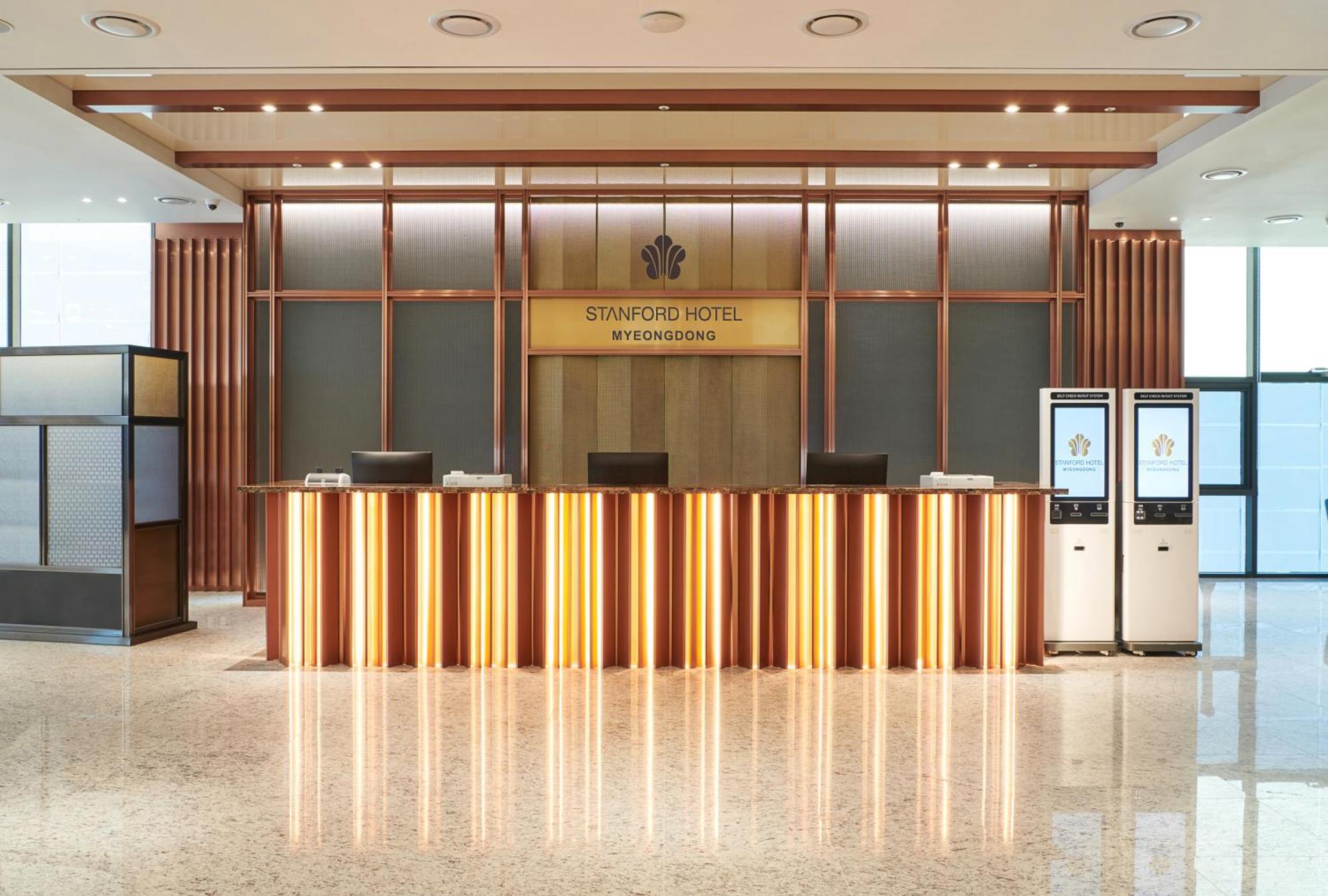 Stanford Hotel Myeongdong Сеул Екстер'єр фото